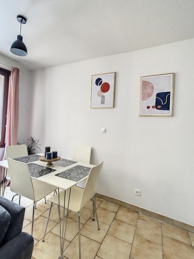 Grand Appart Spacieux Hyper Centre Gare 2Pers Troyes Bagian luar foto